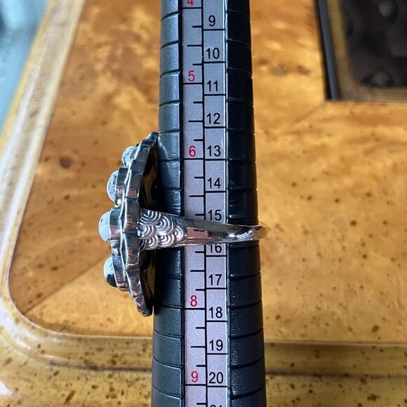 Genuine White Buffalo Sterling Silver Cocktail Ring Size 7 - Picture 8 of 9